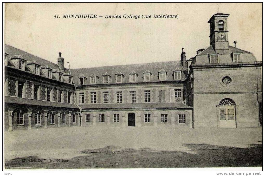 D80 - MONTDIDIER  -  Ancien Collège  (vue Intérieure) - Montdidier