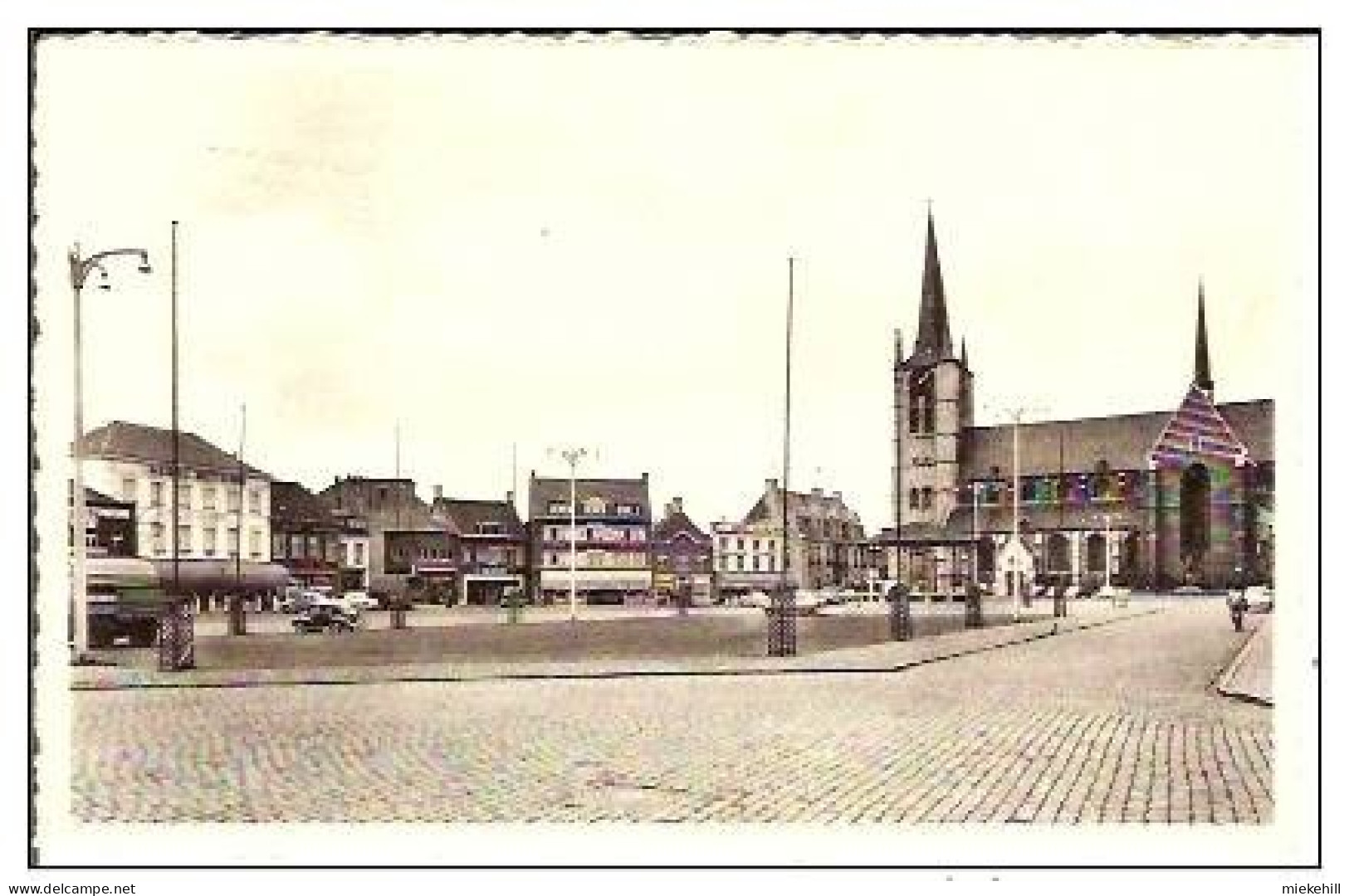 GEEL-MARKT-HOTEL DE L'AGNEAU-EGLISE-KIOSQUE A MUSIQUE - Geel