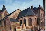 Fleurus : L´église, L´hôtel De Ville Et Le Monument Aux Morts - Fleurus