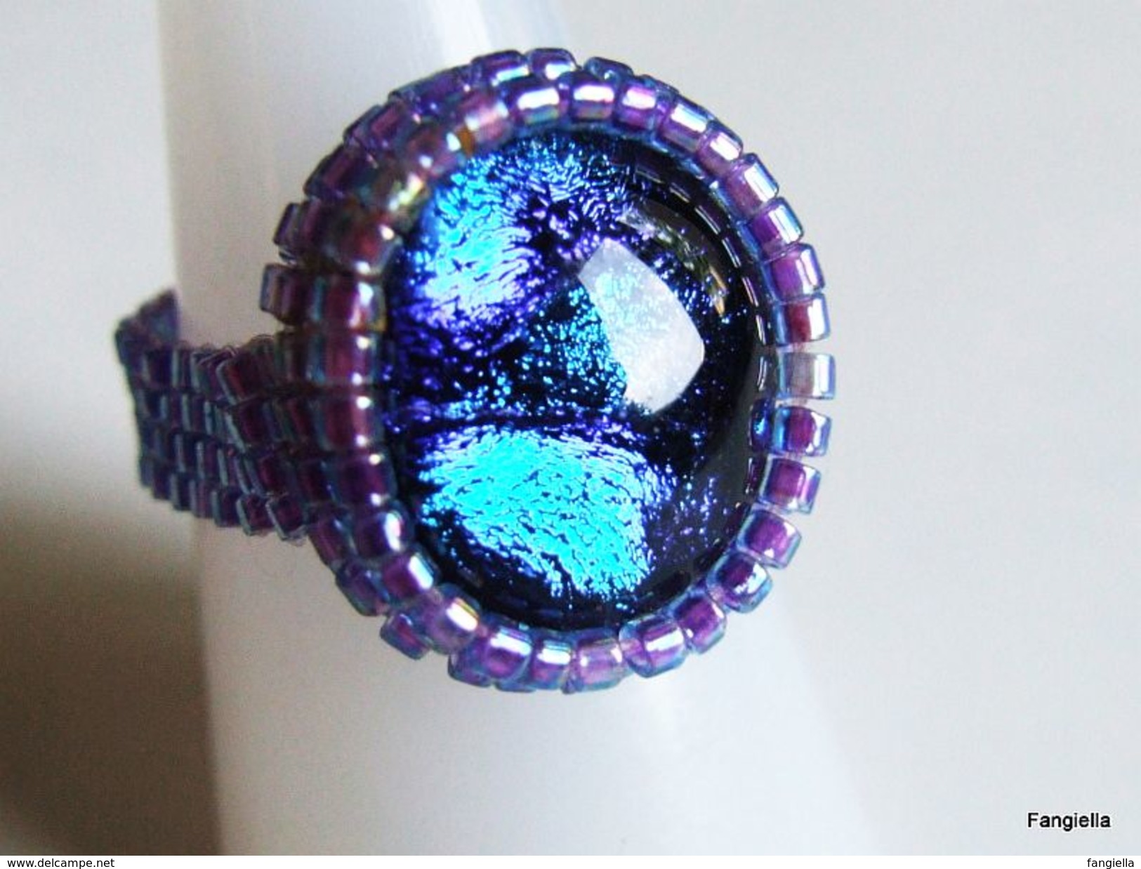 Bague Verre Artisanal Dichroic Bleu Serti Miyuki Delicas T 57 (US: 6,5/7)  Le Cabochon A été Réalisé Par Une Artiste Fil - Bagues