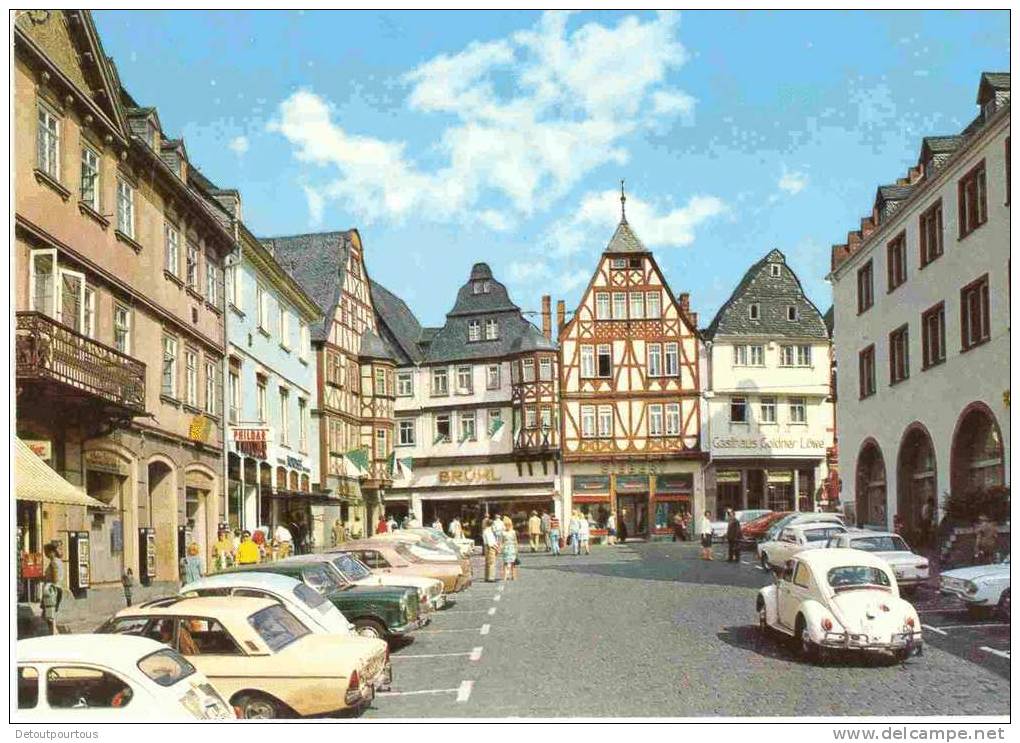 LIMBURG An Der LAHN : Kornmarkt  ( VW Käfer Beetle Coccinelle Mercedes Benz) - Limburg