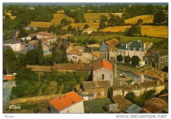 79 MAZIERES EN GATINE Vue Aerienne Le Centre Du Bourg - Mazieres En Gatine