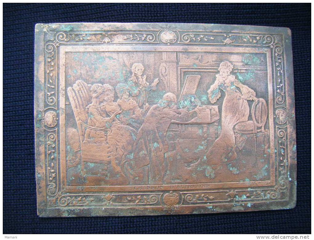 bas reliefs - cuivre --16x11 env-pio ricci--- (peintre de 1850 a 1919)-tableau chant d´autrefois-scuplteur  b.wicker