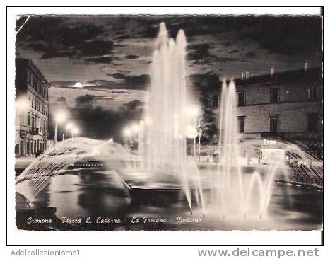 32239)cartolina Illustratoria Cremona - Piazza Cadorna Di Notte - Cremona