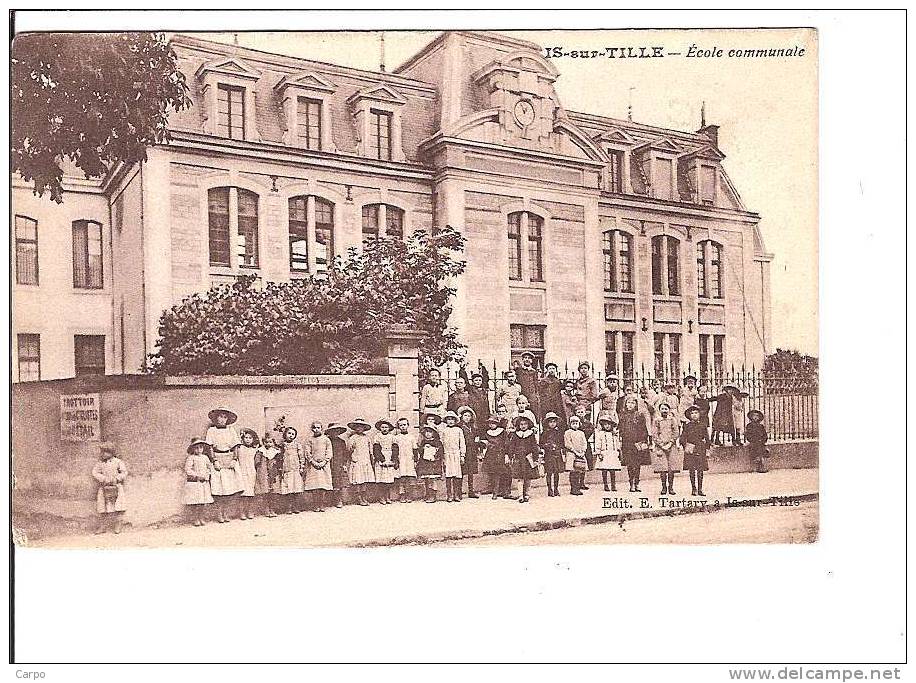 IS-SUR-TILLE. - Ecole Communale. - Is Sur Tille