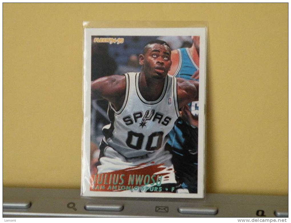 San Antonio Spurs - F  - 94 / 95 ( Carte ) Julius Nwosu - N.B.A .n° 369 . 2 Scannes - San Antonio Spurs