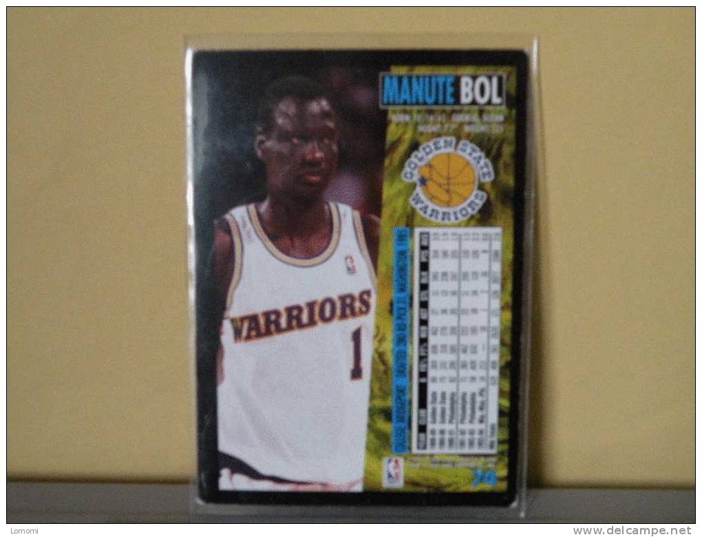 *Golden State Warriors - 94/95 ( Carte ) Manute BOL - N.B.A . N° 74 . 2 Scannes - Golden State Warriors