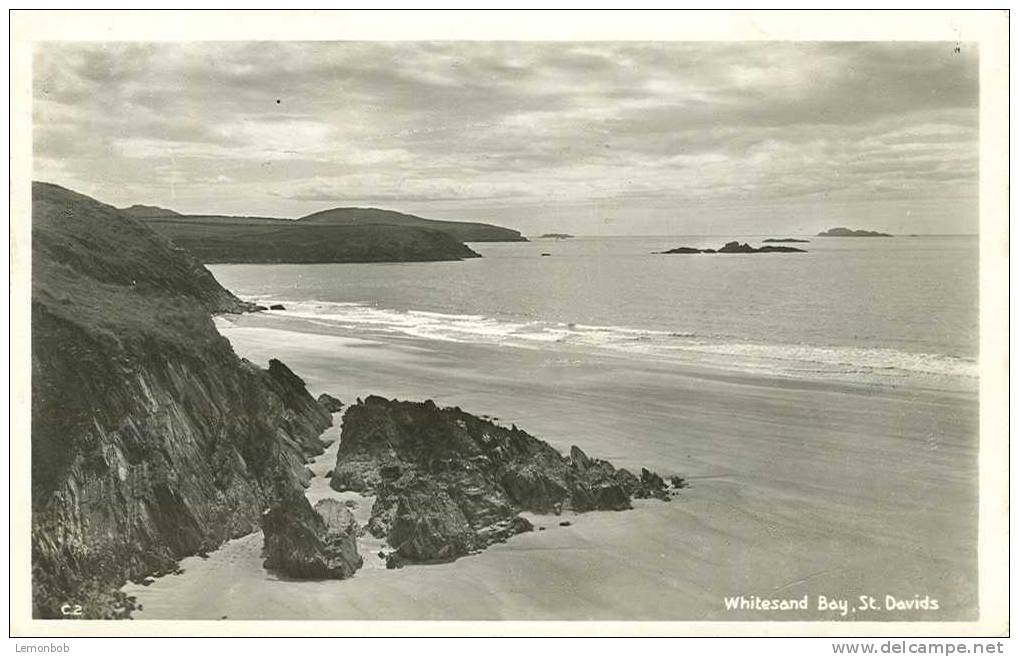 Britain United Kingdom - Whitesand Bay, St. David´s Old Used Postcard [P188] - Pembrokeshire