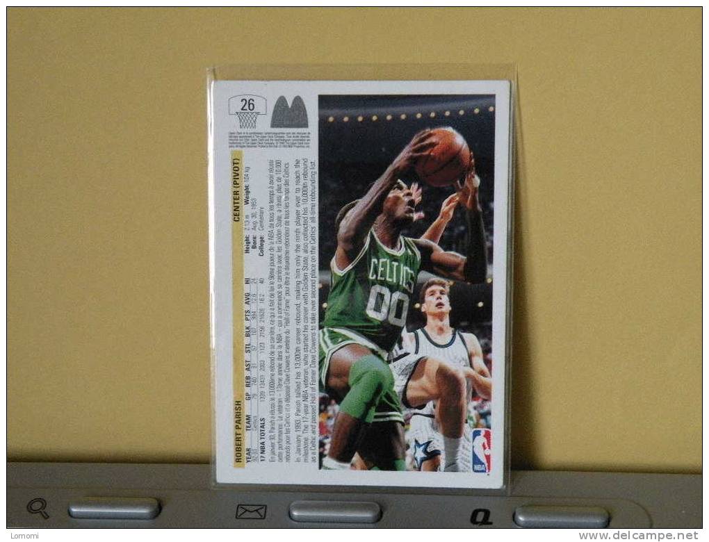 Carte  Basketball US 1992/93/94/95/96 -  Robert Parish - N° 26 - 2 Scan - Boston Celtics