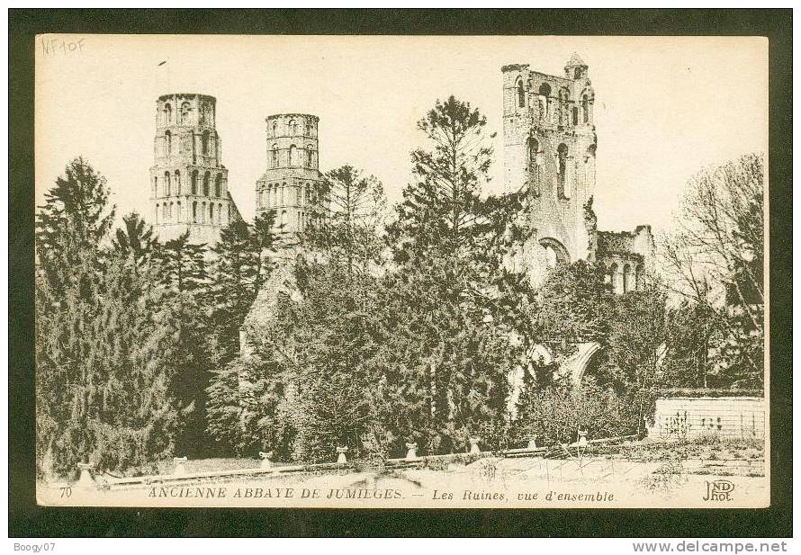 76 Ancienne Abbaye De Jumièges. Les Ruines Vue D´ensemble - Jumieges