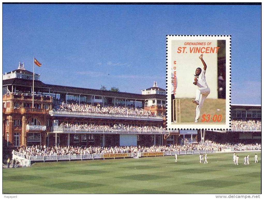 St. Vincent/ Grenadines 1988. Sport: Cricket S/s. Michel Bl. 36. Value 7 EUR. MNH(**) - Cricket