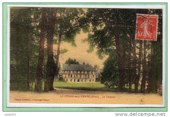 61 - Le CHAMP De La PIERRE --  Le Château - Bazoches Sur Hoene