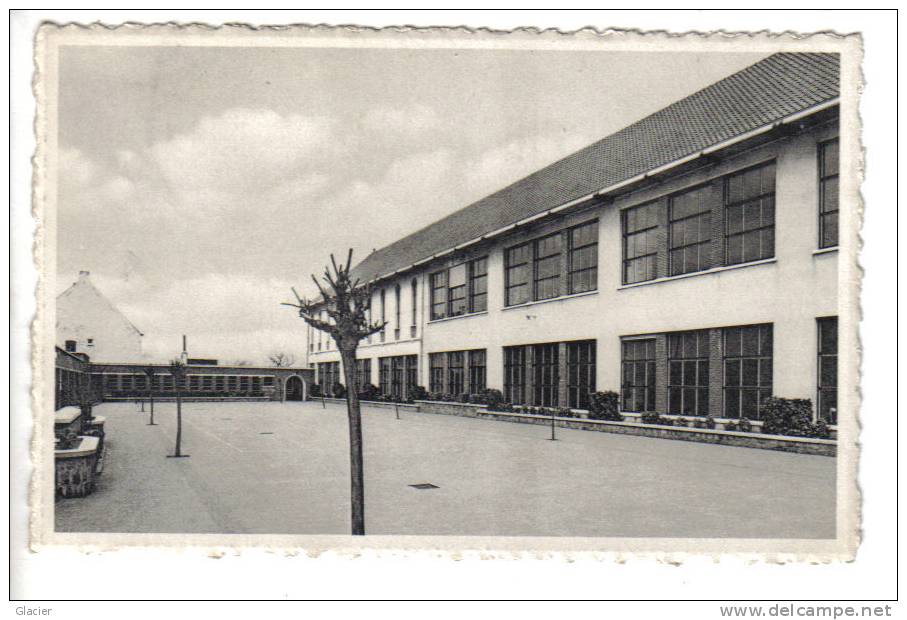 DEERLIJK - Gemeente Jongensschool Met Speelplaats - Photo J. Lefèvre - Deerlijk