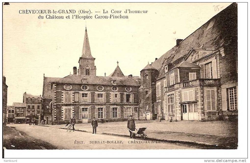 La Cour D'honneur Du Château Et L'hospice Caron-Pinchon - Crevecoeur Le Grand