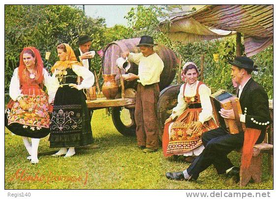 Carte Postale  Du  Portugal 1980 Groupe Folklorique - Maschinenstempel (EMA)