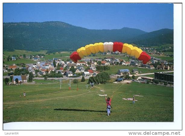 (330) - 1 X Parapente Postcard - Carte De Parachutisme - Parachutting