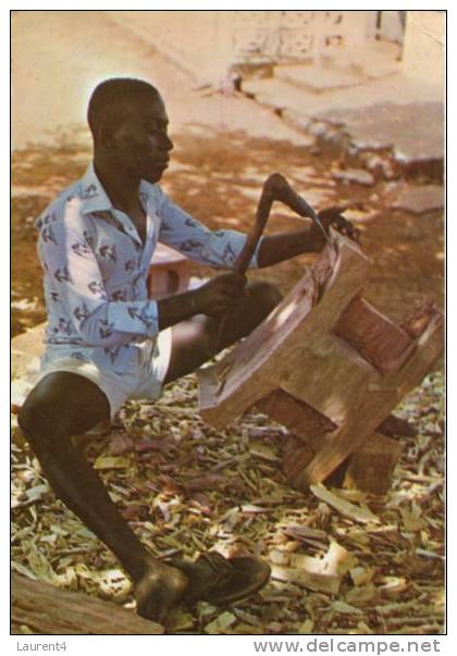 (85) Ghana - Wood Carver - Ghana - Gold Coast