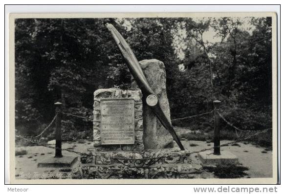 Vaals Vliegermonument - Vaals