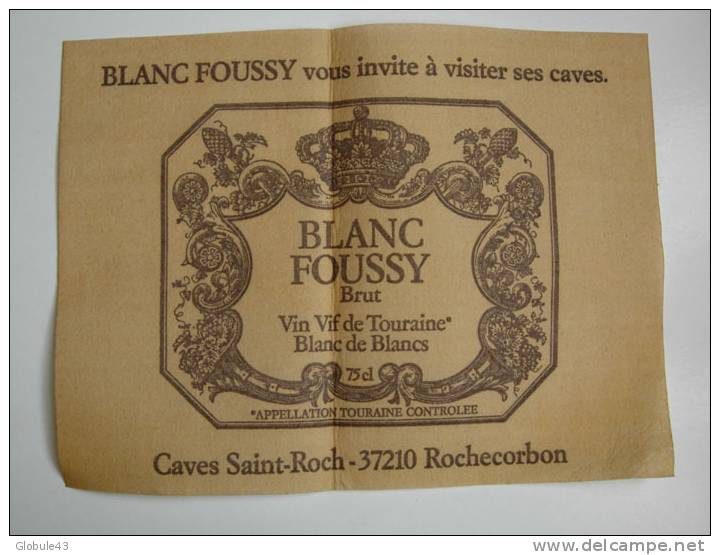 2 SET DE TABLE 40 X 30 CM PAPIER ABSORBANT PUB BLANC FOUSSY CAVES ST ROCHECORBON TOURAINE - Serviettes Publicitaires