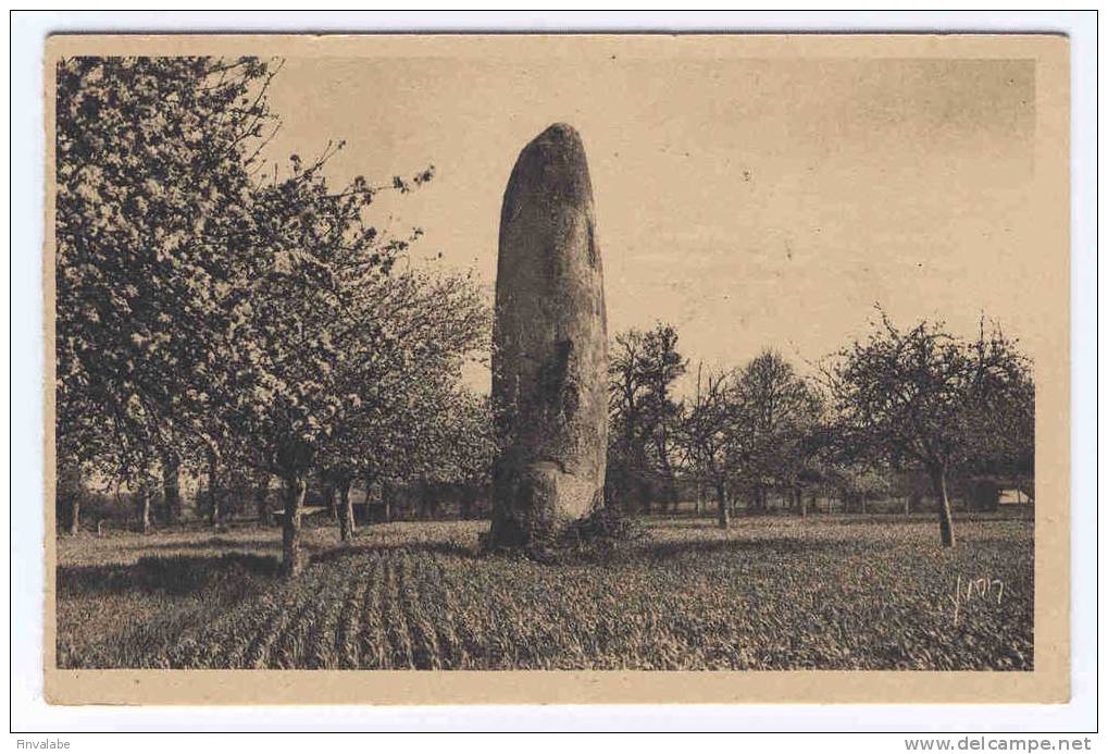 LA DOUCE FRANCE BRETAGNE Environs De DOL Pierre Du Champ Dolent Magnifique Menhir Fusiforme De 8m. 70 De Tour Haut 9m.30 - Dolmen & Menhirs