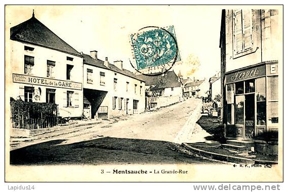 R 581 - CPA  MONTSAUCHE LES SETTONS  (58)       LA  GRNDE RUE - Montsauche Les Settons