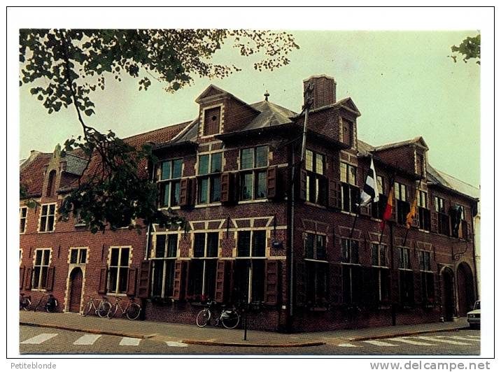 (E875) - 6 Boerenkrijgpad - Drossaardshuis (beschermd Monument) Gemeentehuis - Meerhout