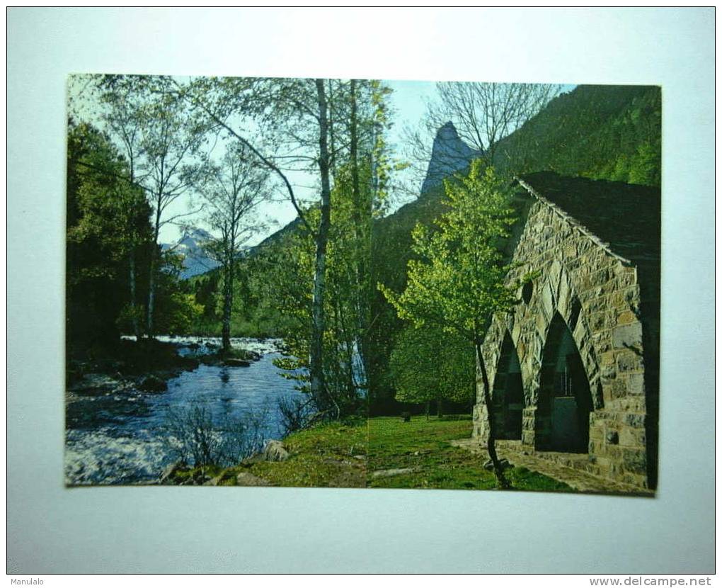 Pirineo Aragones - Ordesa (huesca) - Refugio A Orillas Del Arazas; Al Fondo, Tozal Del Mallo - Huesca