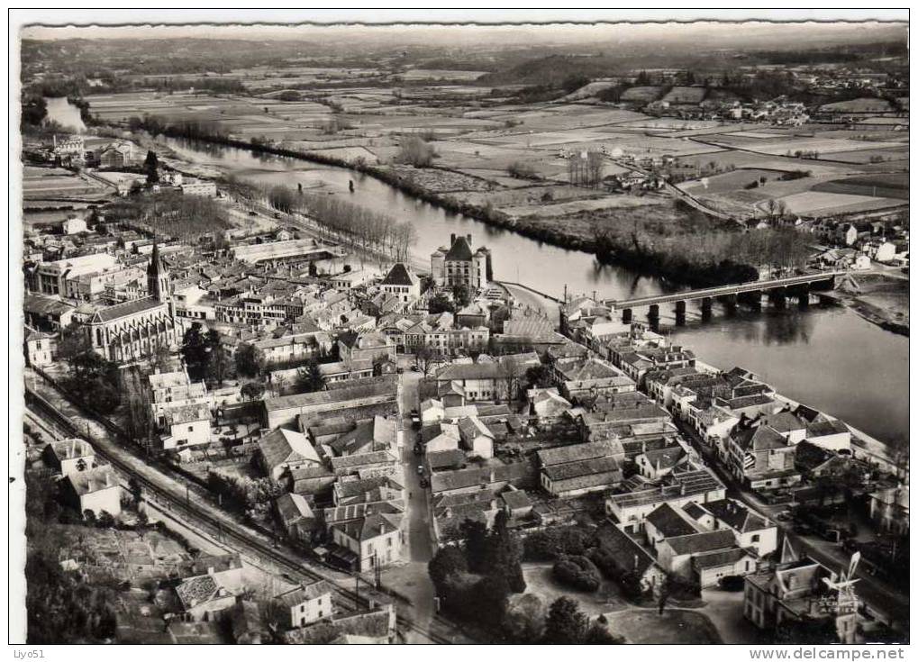 En Avion Au Dessus De..Peyrehorade  Landes  Le Pont Sur Les Gaves Et Vue Générale     Gde Cp :n&b - Dentelée - - Peyrehorade