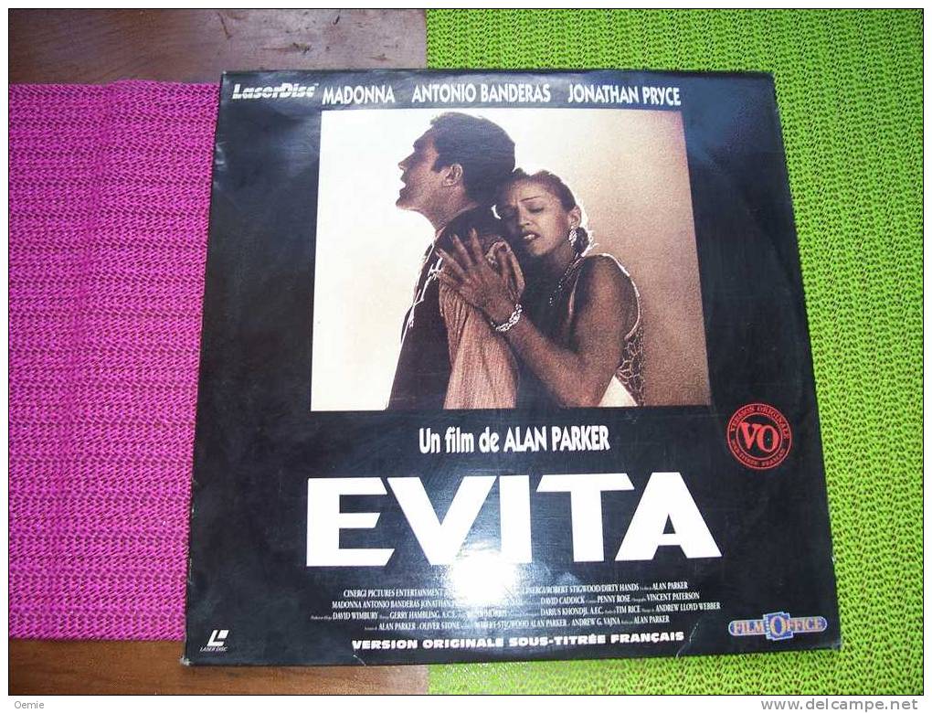 LASERDISC  CDV   °°°   EVITA  DE ALAN PARKER AVEC MADONNA + ANTINIO BANDERAS +++ VOST - Sonstige Formate