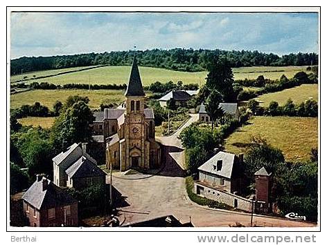 CPM 58 MONTSAUCHE - Vue Aerienne Sur L Eglise - Montsauche Les Settons