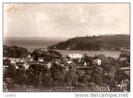 Crozon-Morgat - Vue Générale De La Baie Et Des Bois Et La Pointe Du Gador (taches Recto-verso) - Crozon