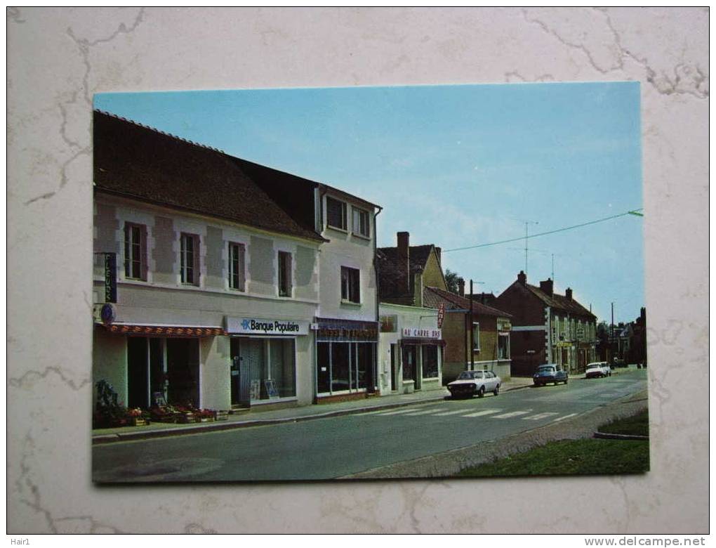 VDS CARTE POSTALE MONETEAU RUE DE SEIGNELAY VEHICULES D'EPOQUE SUPERBE - Moneteau