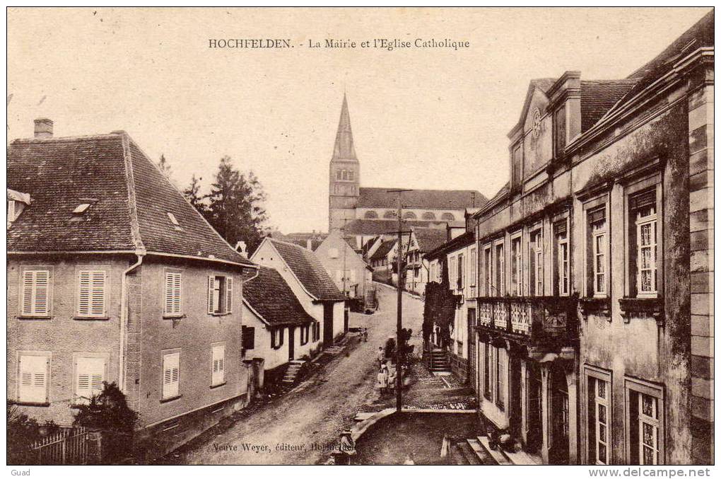 HOCHFELDEN - LA MAIRIE ET L´EGLISE - Hochfelden