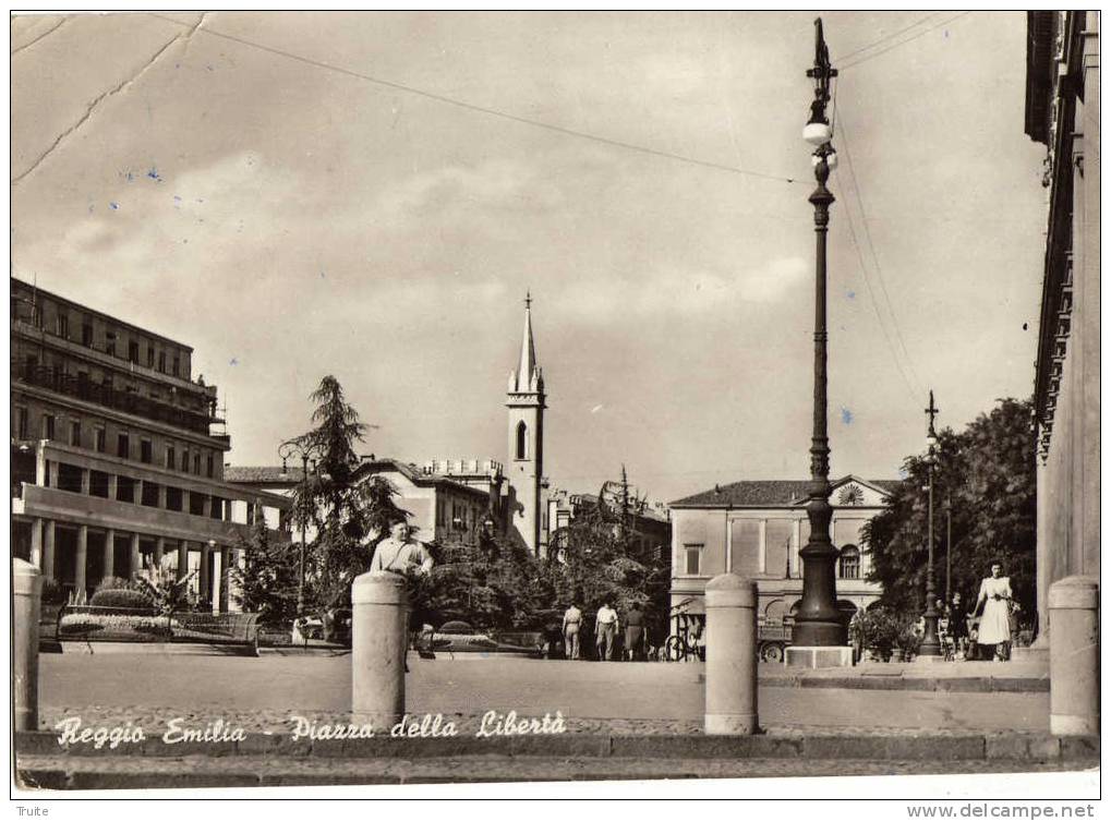 REGGIO EMILIA PIAZZA DELLE LIBERTA ANIMEE - Reggio Nell'Emilia