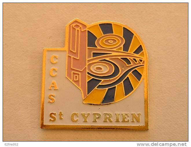 PIN´S EDF GDF  - CCAS ST CYPRIEN - EDF GDF