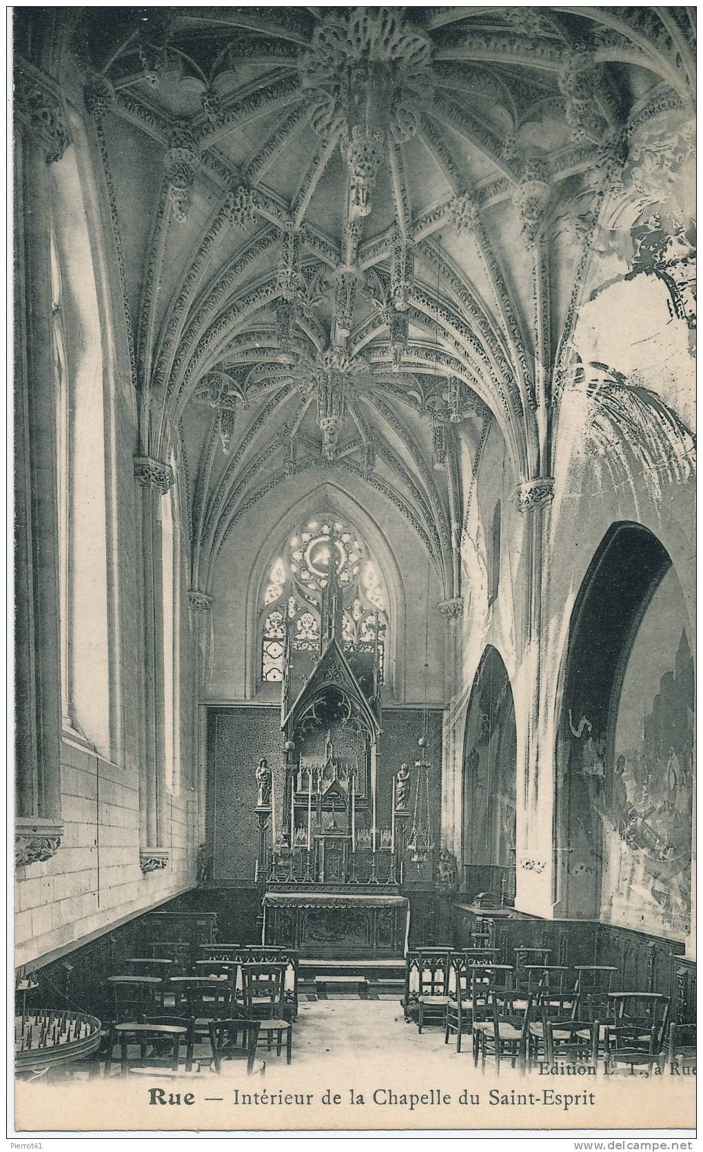 Intérieur De La Chapelle Du Saint Esprit - Rue