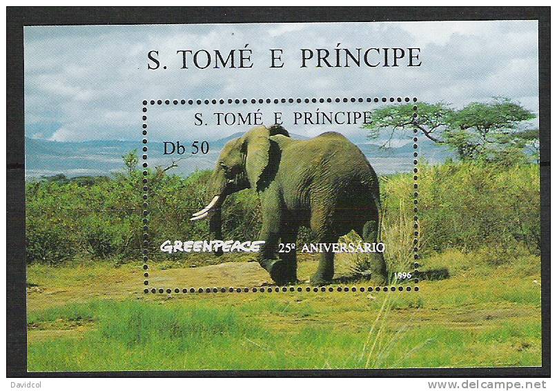 R160.-.SAINT. TOME .-.1996 .-.SCOTT # : 1241.-. MNH .-. ELEPHANTS / ELEFANTES. - Elefantes