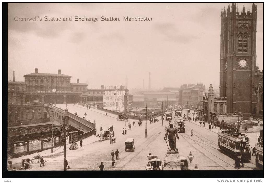 Cronwell´s Statue And Exchange Station , Manchester - Manchester