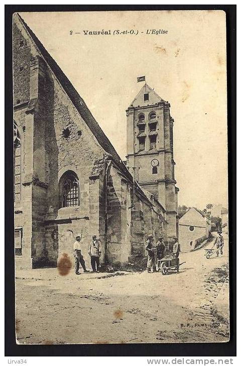 CPA  ANCIENNE- FRANCE- VAUREAL (95)- L'EGLISE AVEC BELLE ANIMATION - Vauréal