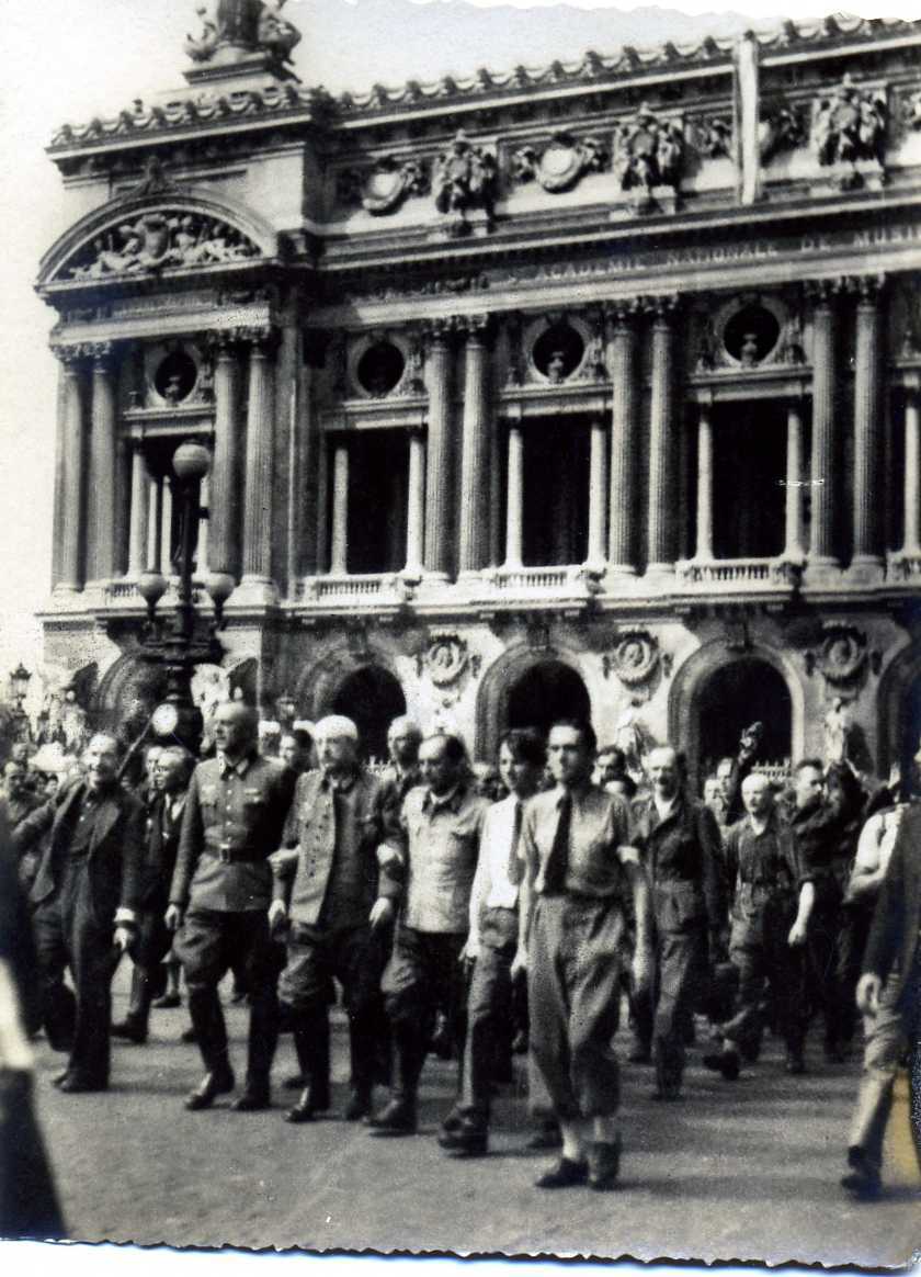 LIBERATION PRISONNIERS ALLEMANDS PLACE DE L'OPERA GERMAN PRISONERS PLACE DE L'OPERA - War 1939-45