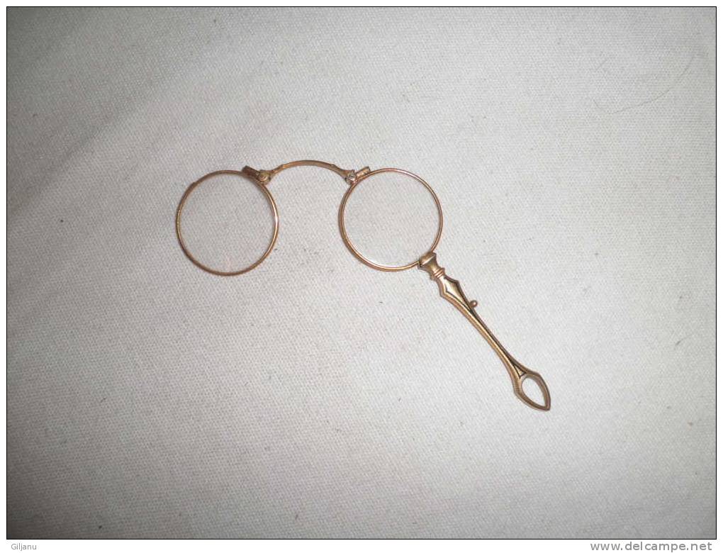 ANCIENNE LUNETTE FEMME  MECANIQUE - Brillen