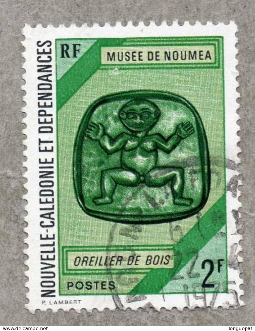 NOUVELLE-CALEDONIE : Oreiller De Bois - Musée De Nouméa - - Usados