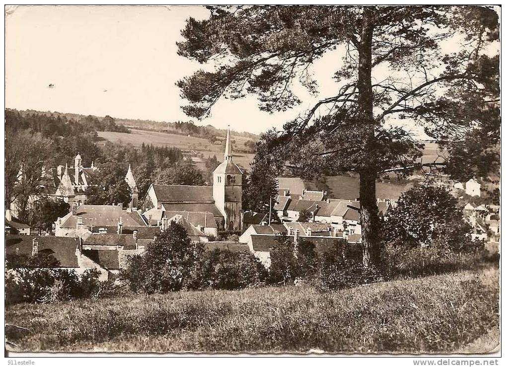 52  ARC En   BARROIS  - L,église Et Le Chateau Vus De La " MOTTE " - Arc En Barrois