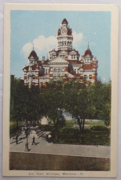 CITY HALL WINNIPEG MANITOBA CANADA Vintage 1940's Postcard - Winnipeg