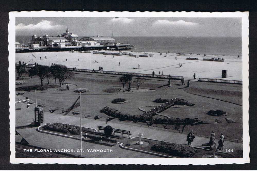 RB 635 - Postcard The Floral Anchor & Pier Great Yarmouth Norfolk - Great Yarmouth