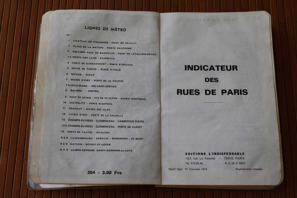 1975 PARIS PLAN GUIDE SENS UNIQUES INDICATEUR DE RUES De PARIS LIGNES PLANS METRO BUS  FRANCE - Europa