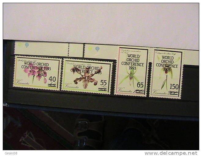 Va 4 Timbres Surchargé Orchidé 1993 - Vanuatu (1980-...)