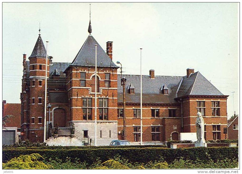 Oud-Turnhout  Gemeentehuis - Oud-Turnhout