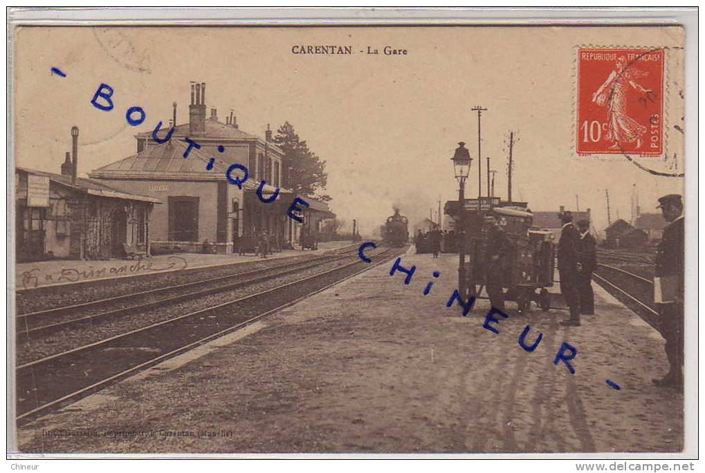 CARENTAN  LA GARE  ARRIVEE DU TRAIN - Carentan