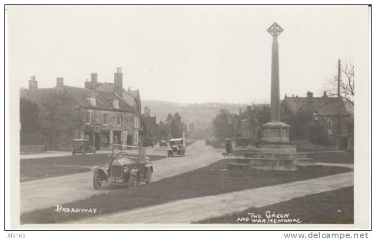 Chipping Norton Oxfordshire UK, Broadway The Green And War Memorial On C1910s/20s Vintage Real Photo Postcard - Altri & Non Classificati